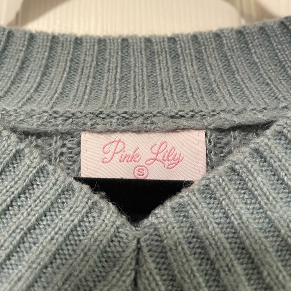 Pink Lily Blue Striped Crop Sweater Small - Picture 2 of 5